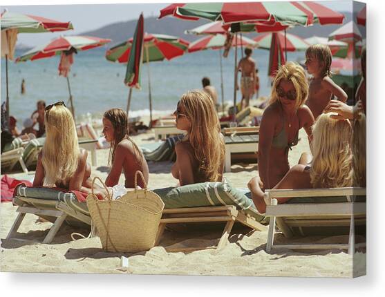 Saint-tropez Beach #1 Canvas Art Print by Slim Aarons