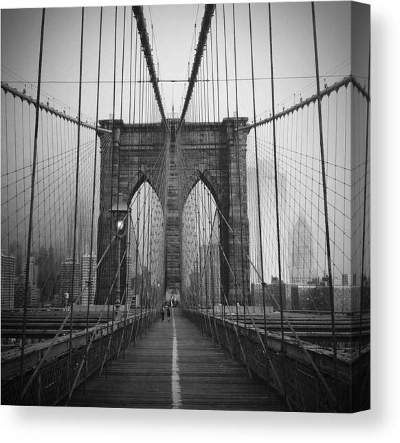 Brooklyn Bridge #2 Canvas Art Print by Eli Maier