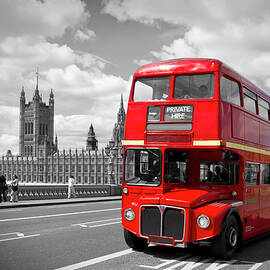 London - Houses of Parliament and Red Buses by Melanie Viola