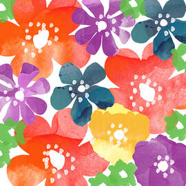 Big Bright Flowers by Linda Woods