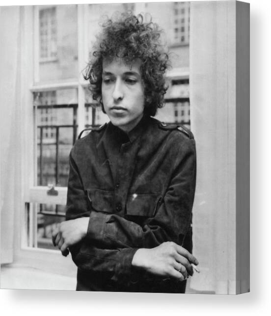 Bob Dylan 1966 Canvas Art Print by Express Newspapers