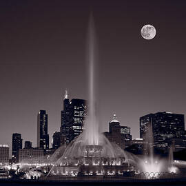 Buckingham Fountain Nightlight Chicago BW by Steve Gadomski