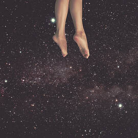 Hanging in space by Fran Rodriguez