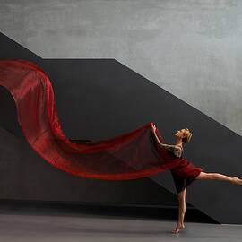 Red Dancer 1 by Bjoern Alicke